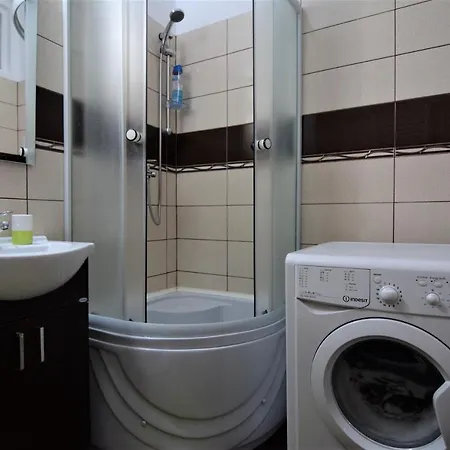 Resedinta Lui Calin - Park Izvor - Old Apartment Bucharest
